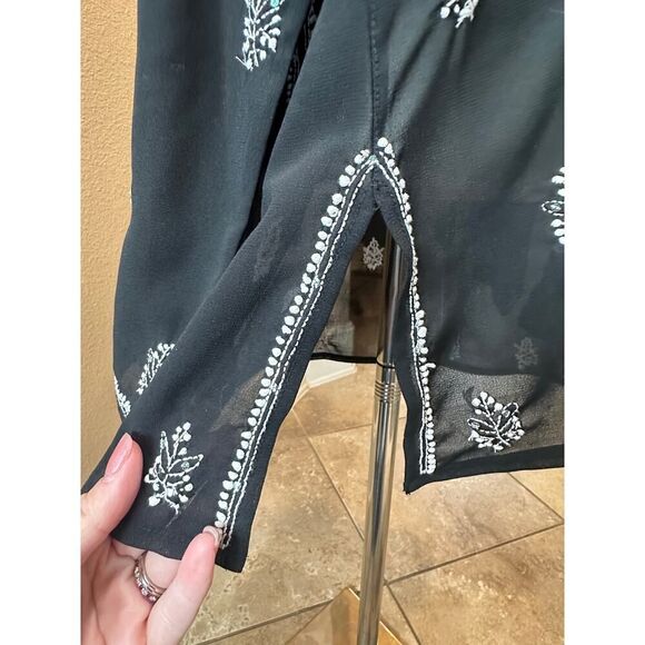 Graham Kandiah NY Embellished Long Sleeve Tunic Flowy Black White Top Size Large - Picture 7 of 16